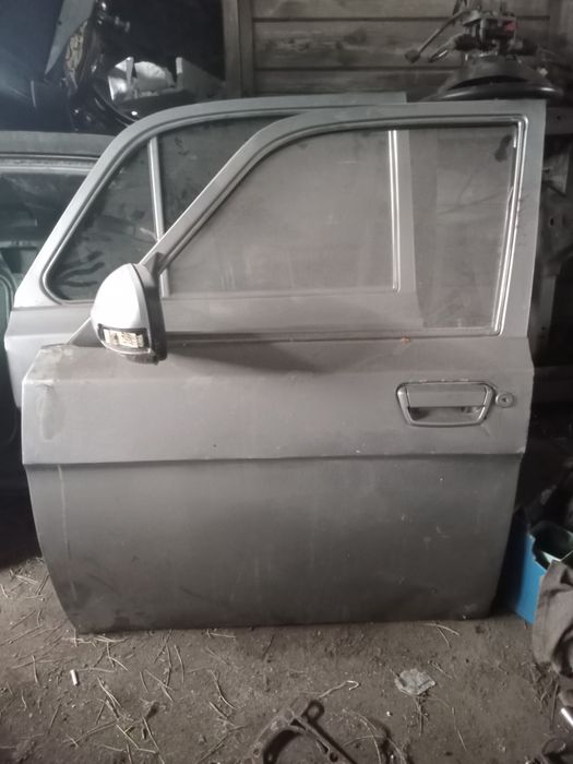Волга газ 31105.