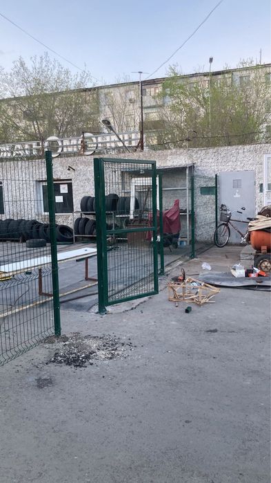 Откатные ворота, уличные ворота, забор