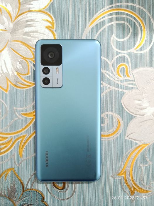 Xiaomi 12T
Chipset: MediaTek Dimensity 8100-Ultra (5 nm) 
K