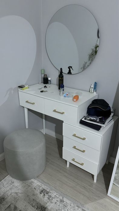 Туалетный столик мдф крашенный