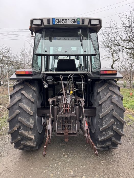 Tractor Massey Ferguson 3065 Cu Încărcător Frontal