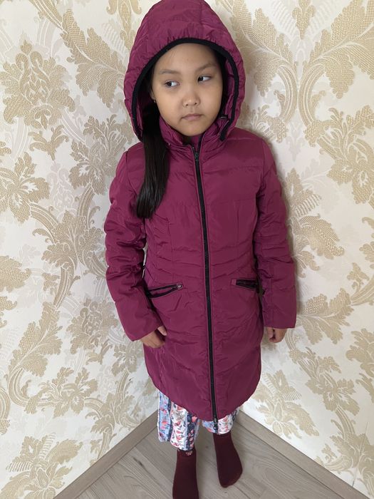Куртка на девочку 7-8 лет