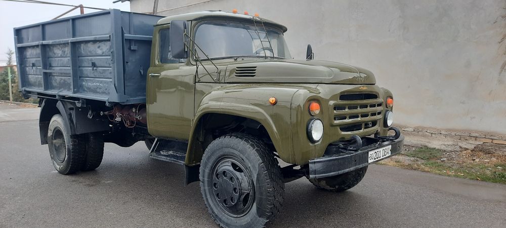 Заватской  Селхоз  Зил  самсвал  130  сотилади 1995-йил