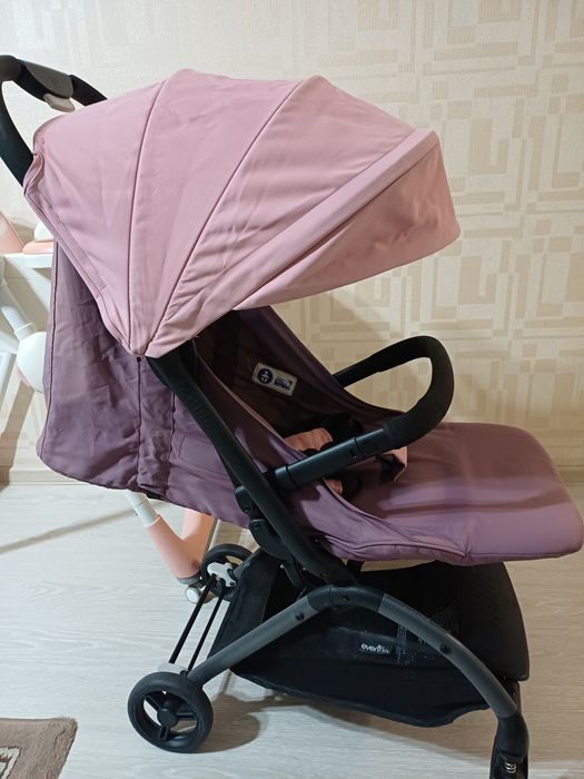 Коляска для младенцов