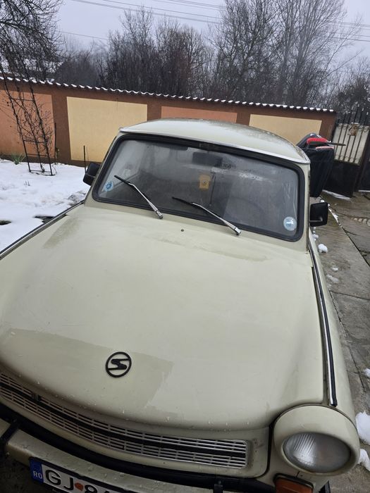 Trabant de vanzare