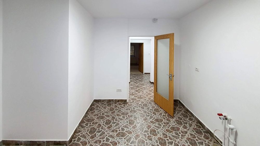 Apartament de închiriat – 3 camere  72 m² | Mihai Bravu – Parter