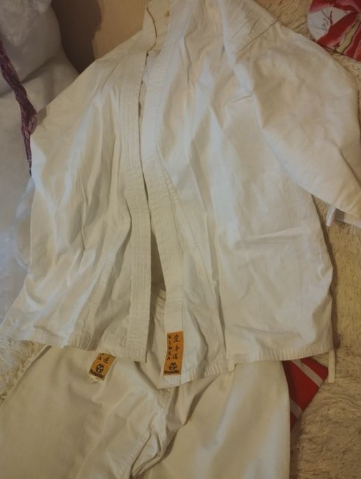 Костюм кимоно для спорта