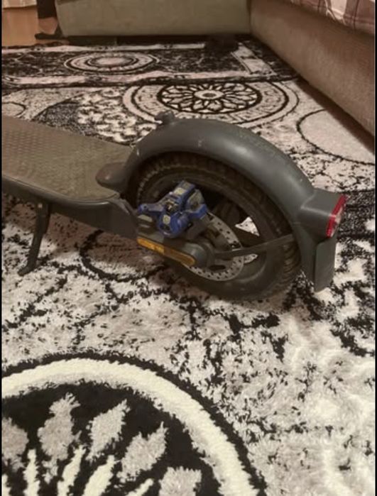 Vand trotineta electrica