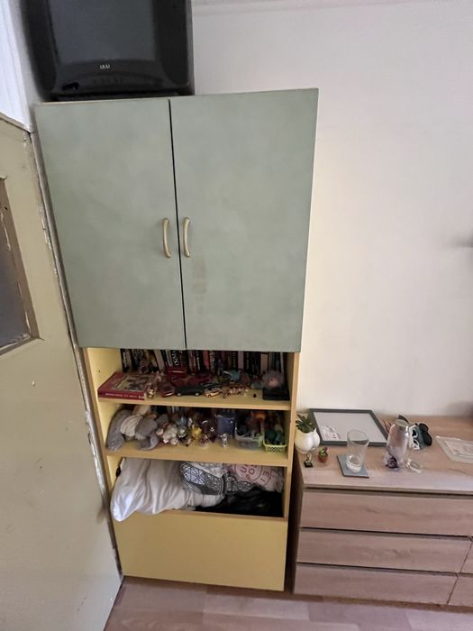 Гардероби и шкафове