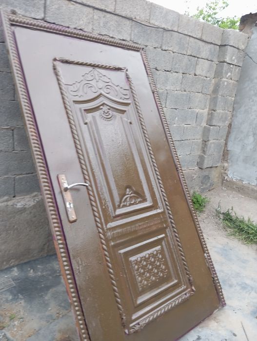 Продам двер железный