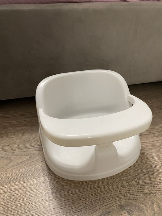 Сиденье в ванну