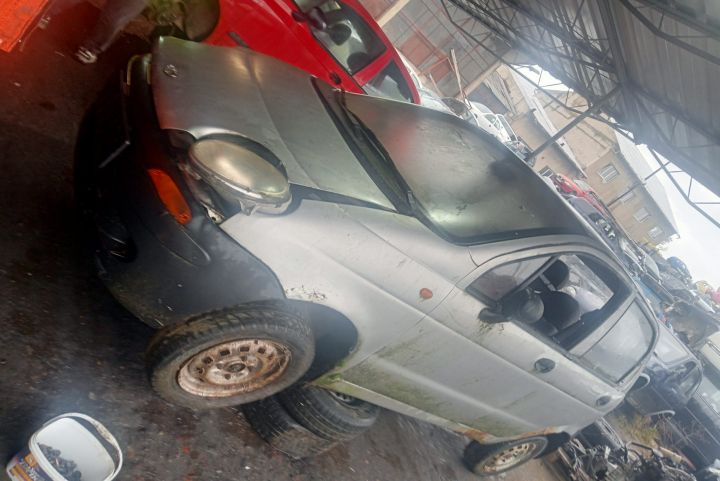 Bara fata Daewoo Matiz M100