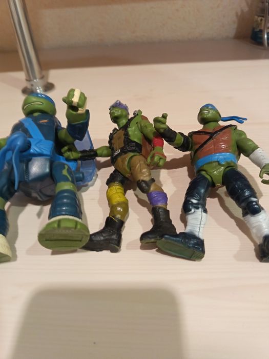 Продам детские игрушки