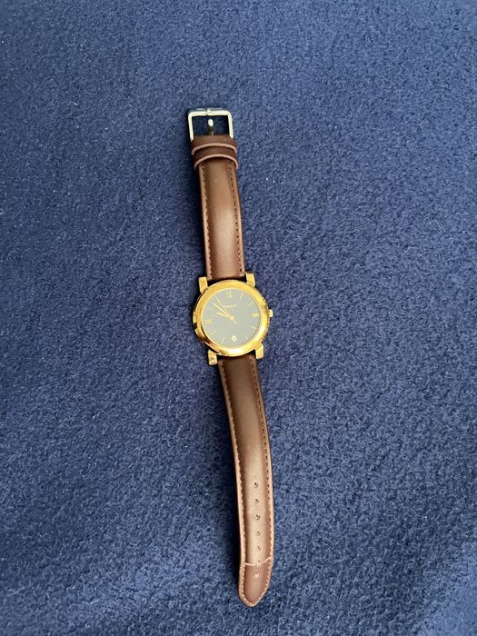 Ceas Tissot F385 Swiss Made – Elegant, Quartz, Datar