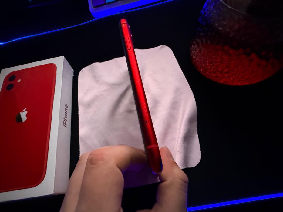 Iphone 11 Red / 128gb / 77%