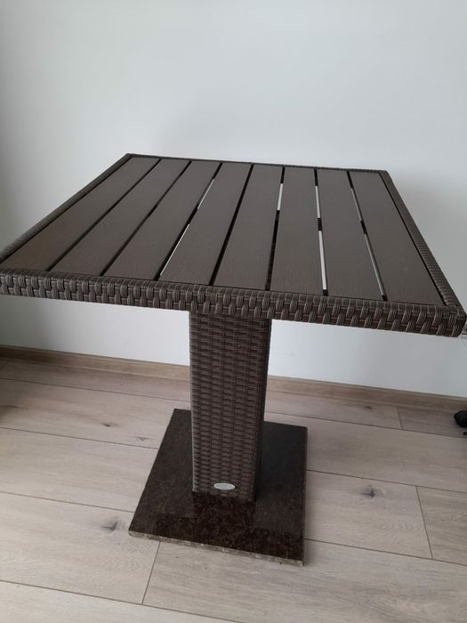 Masa de balcon / gradina ,Noua cumparată de la Jysk, nefolosita