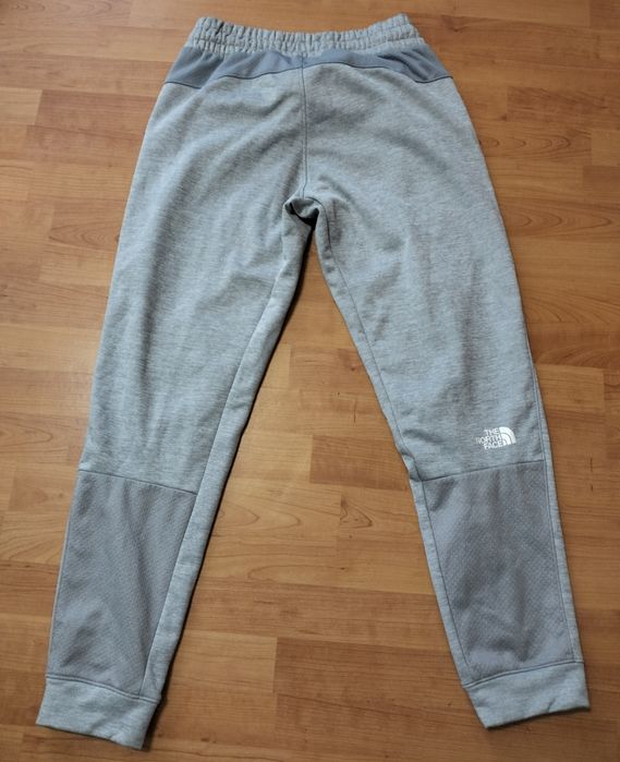 Pantaloni Adidas aeroready 2XL și The North Face mărime M