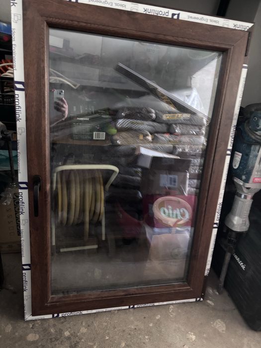 Нов Прозорец PVC орех 0,90 височина 1.32