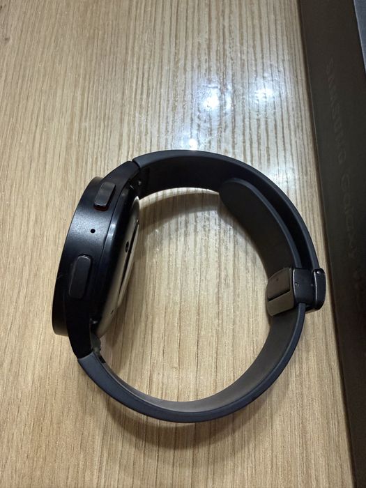 Продам часы Galaxy Watch5 Pro