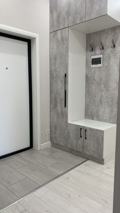 Продам прихожую