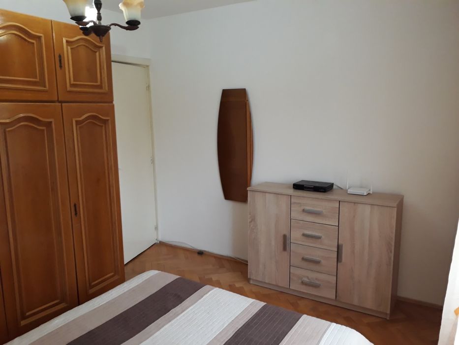 Inchiriez ap 2 camere Girocului