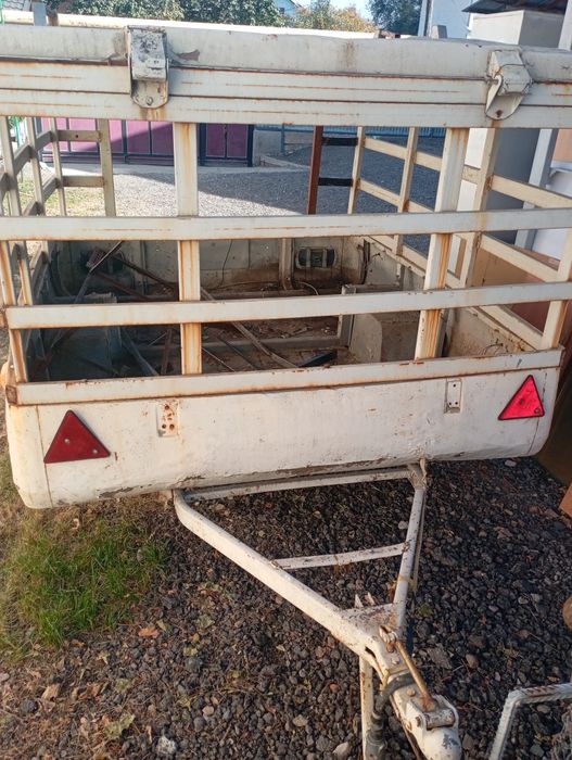Продам прицеп срочно