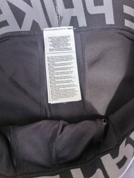 Nike Pro размер M