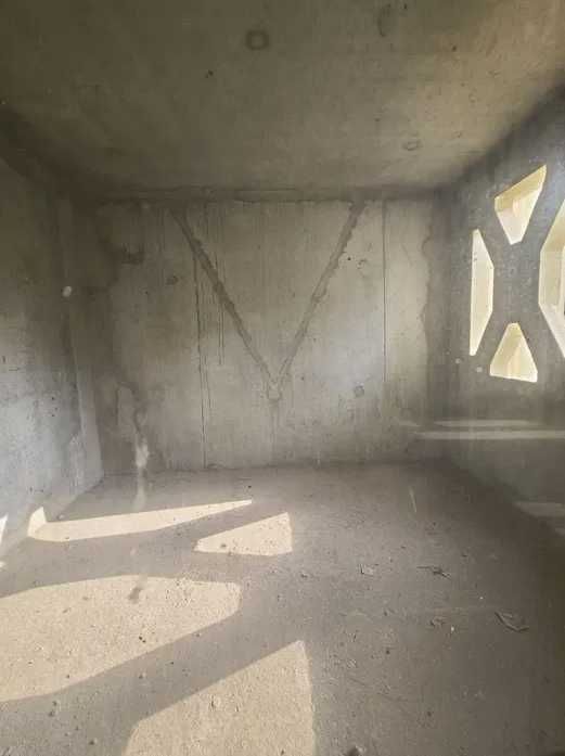 Банковская ! Нукусская ул.Амир Темур Шох,м-ро Ташкент 170 кв.м 4\2\12