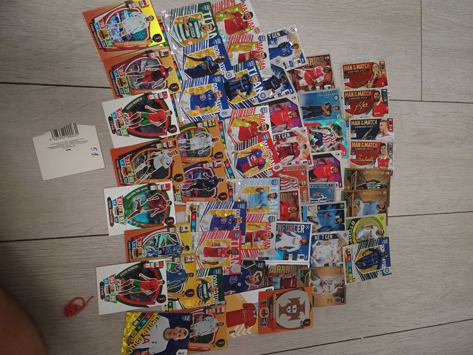 Vand lot 51 cartonase / carduri Panini, in stare impecabila !!  multe carduri cu SEMNATURI, AUTOGRAFE