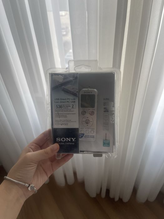 Диктафон от бренда Sony