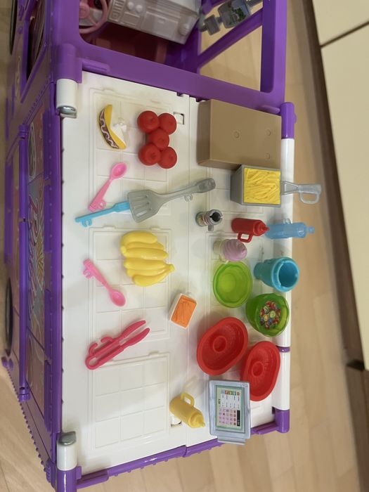 Готварски камион Барби