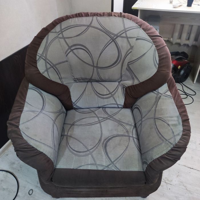 Химчистка мягкой мебели на дому, бистро и качественно