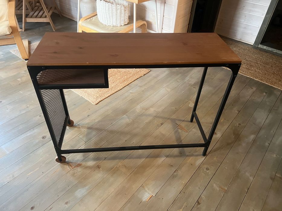Birou Ikea Fjalbo