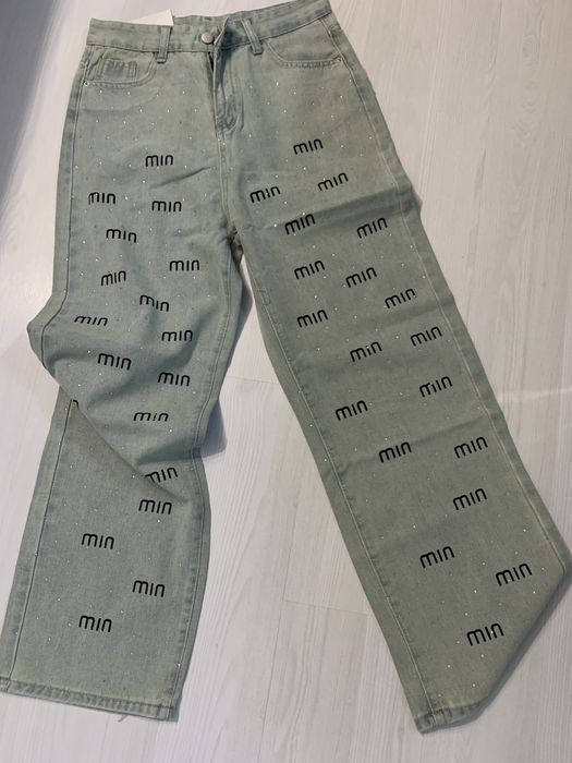 Vand blugi femei