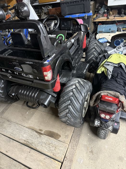 Продается детская машина