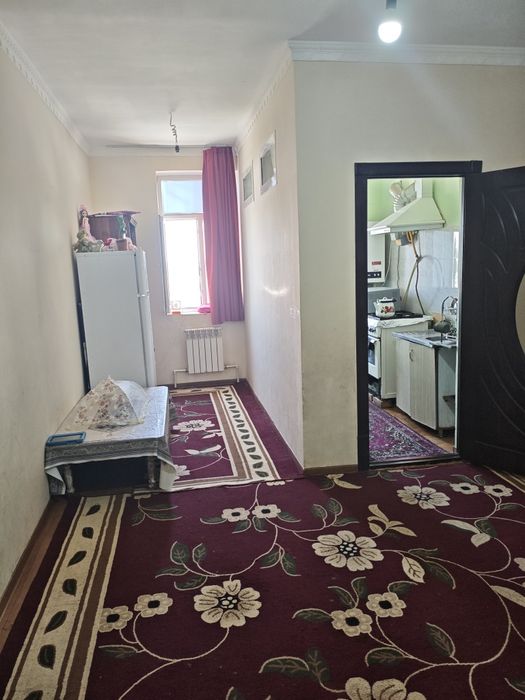 Qarshi shahar uy sotiladi - 1 xona 2 xona qilingan - Bezmakler