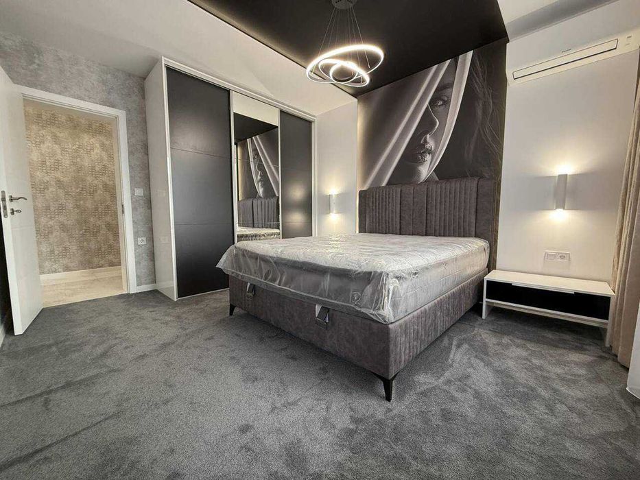 Продава се Тристаен апартамент в Пловдив, Остромила - 118 кв.м за 1992 €/кв.м - Снимка #5