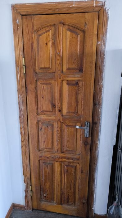 Продам межкомнатные двери