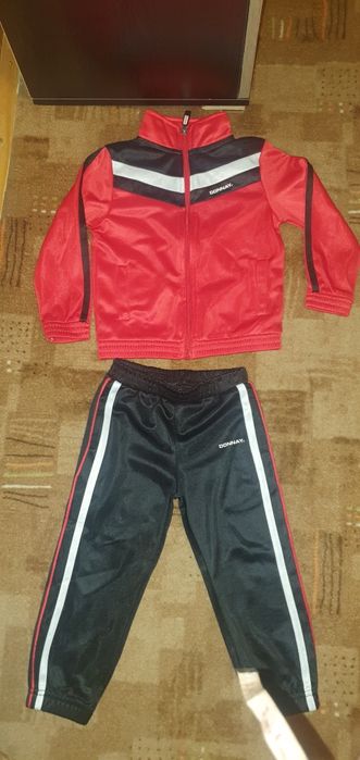 Анцунг и горнище на Адидас за 2-3 г.
