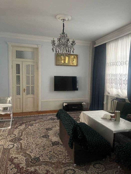 Продаётся дом с коммерческими помещениями у дороги . Уч тепа, Изза