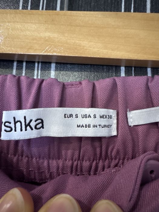 Розов широк панталон на Bershka