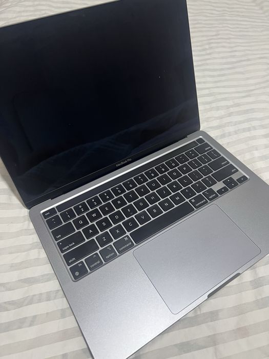 MacBook Pro - User