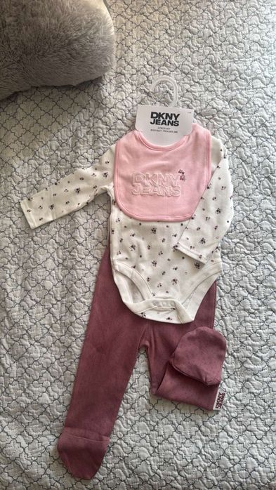 Комплекти на DKNY