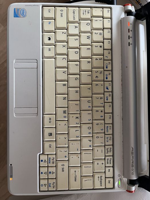 Acer Aspire One – funcțional (Windows XP)