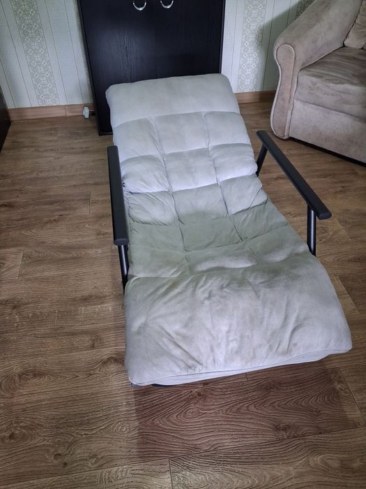 Продам кресло качалку.