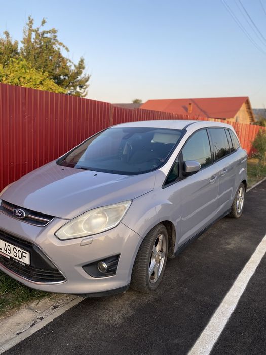Vand ford pentru mai sunați dtalii sunati la  numarul de telefon 0762853949