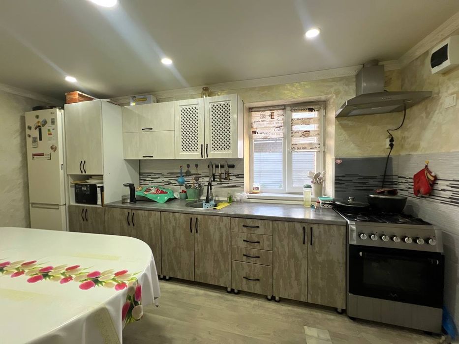 Продаётся 2х этажный 5 комнатный дом Ул. Панфилова 53