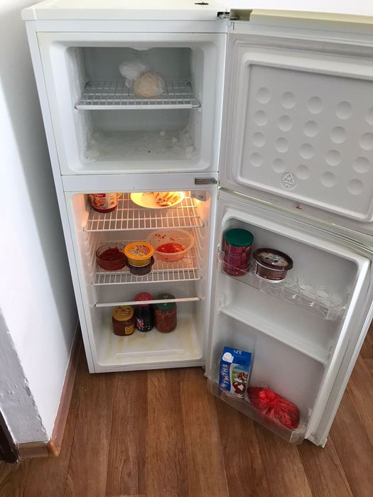 Холодильник сатылады