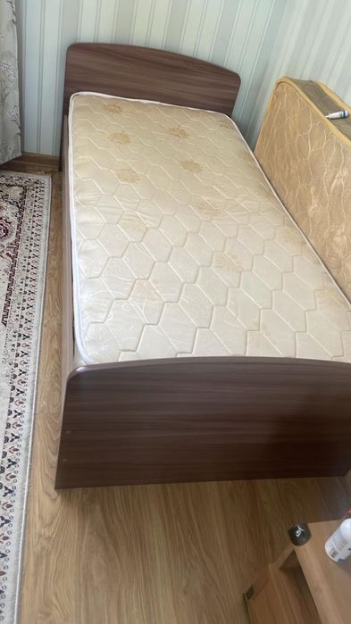 2 кровати односпальные