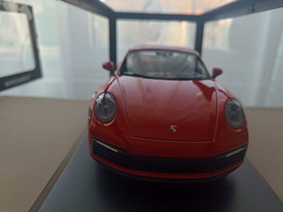 Porsche 911 Carrera/ 992/, Minichamps 1:18